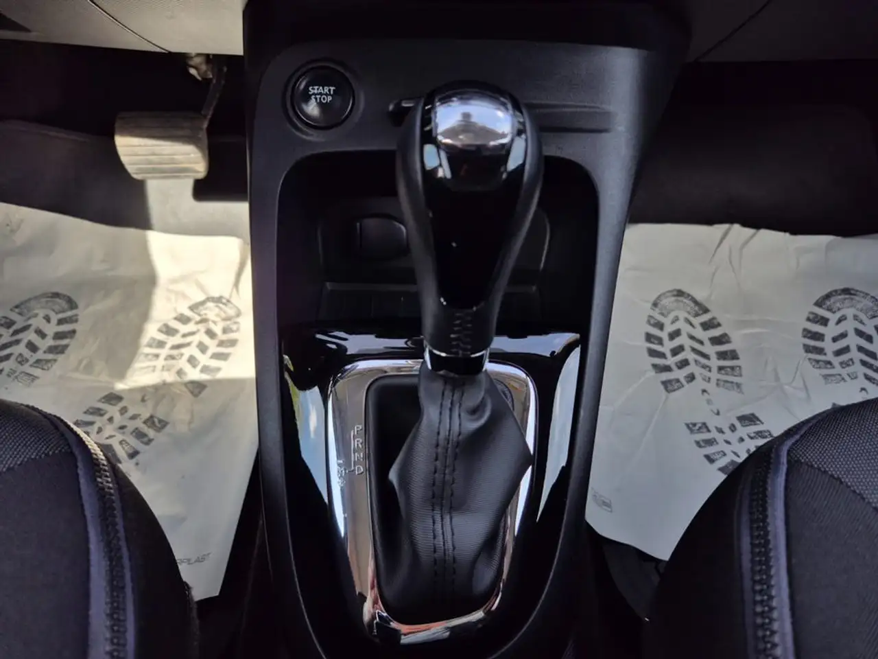 Renault Captur — photo 2