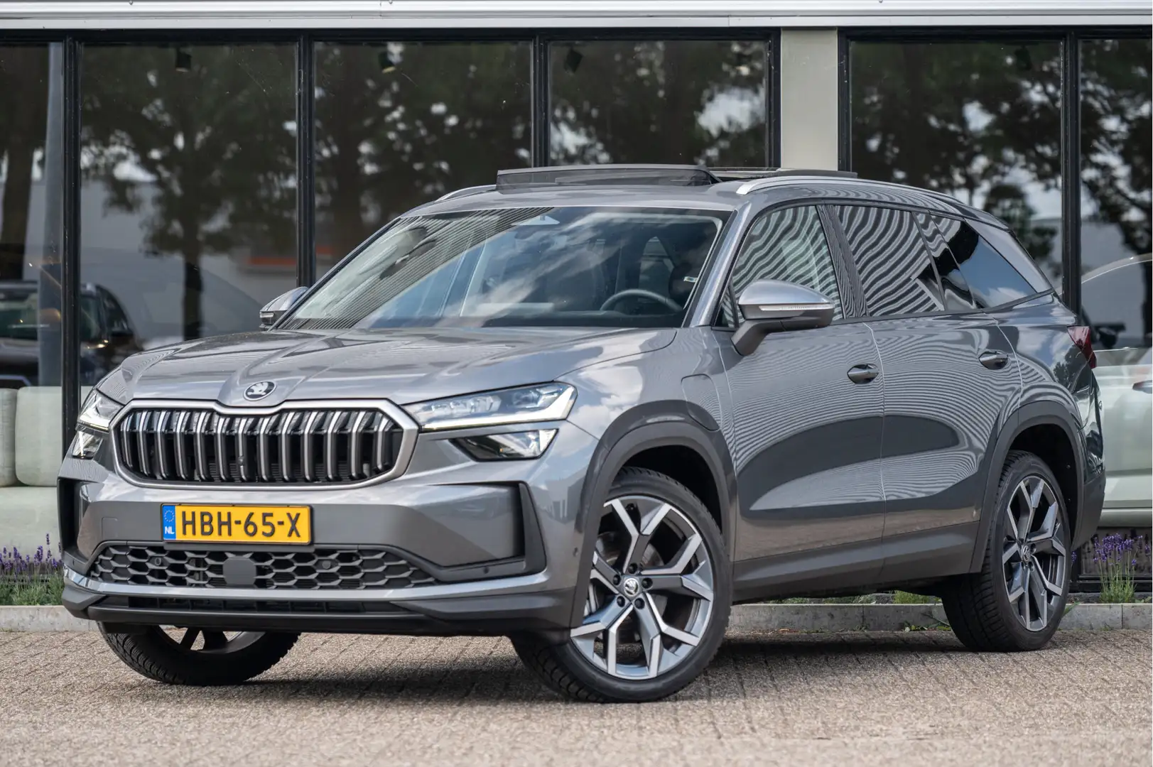 Skoda Kodiaq 1.5 TSI PHEV Business Edition | Pano | HUD | Leder Grijs - 1