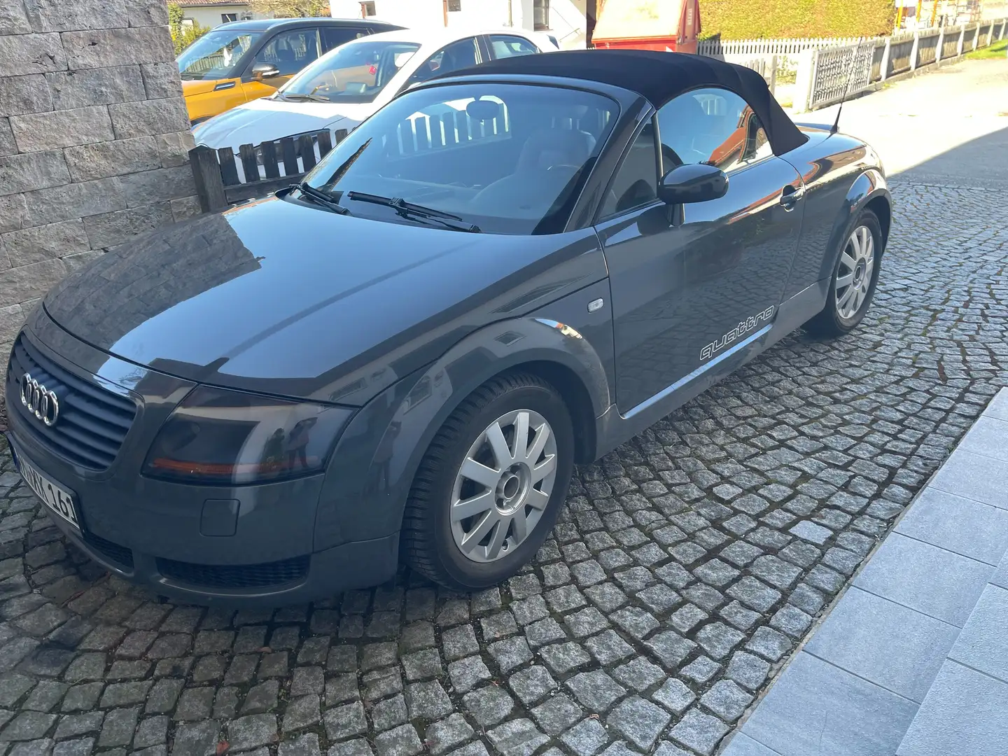 Audi Cabriolet TT Quatro Gri - 1
