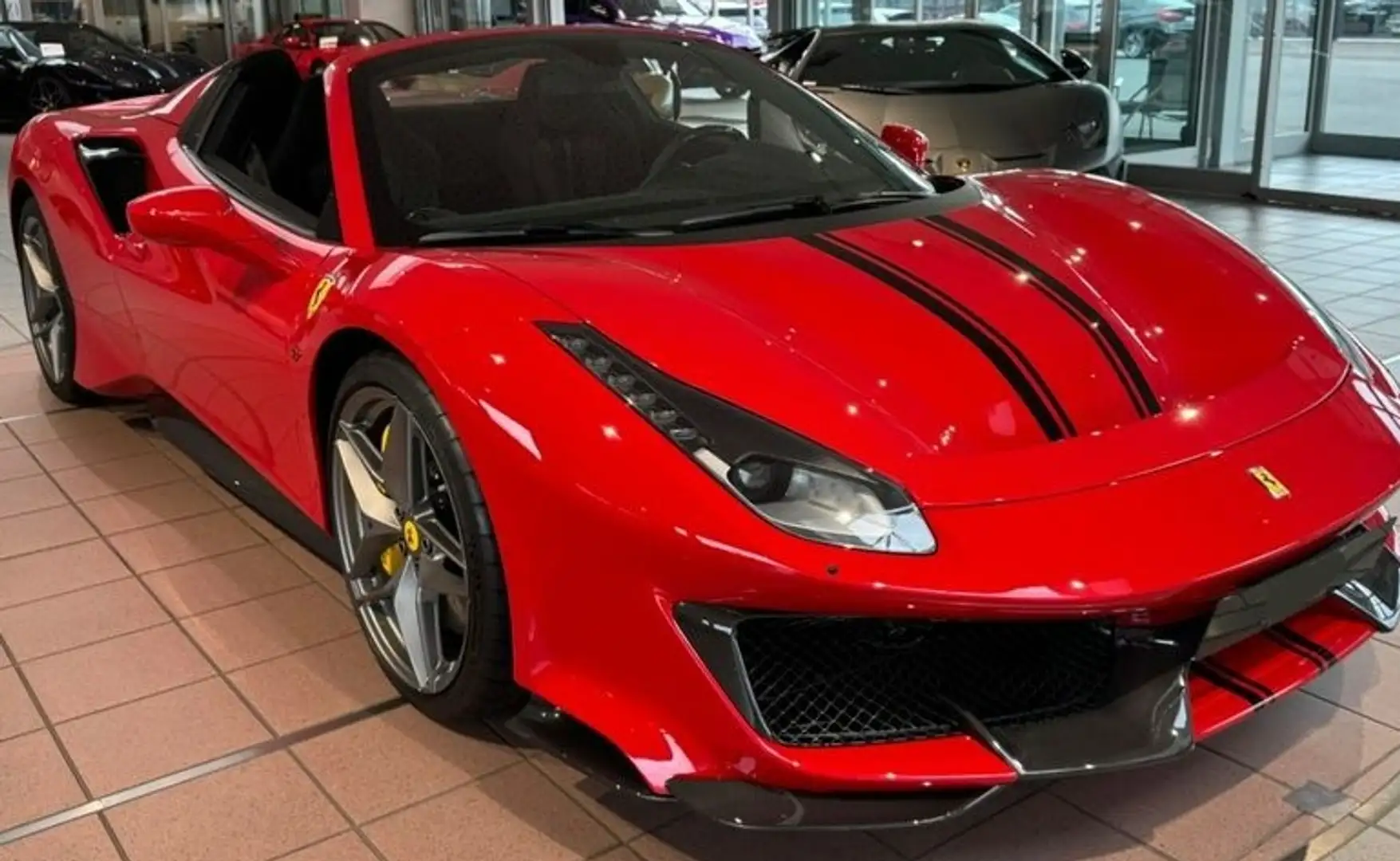 Ferrari 488 Pista Rojo - 1