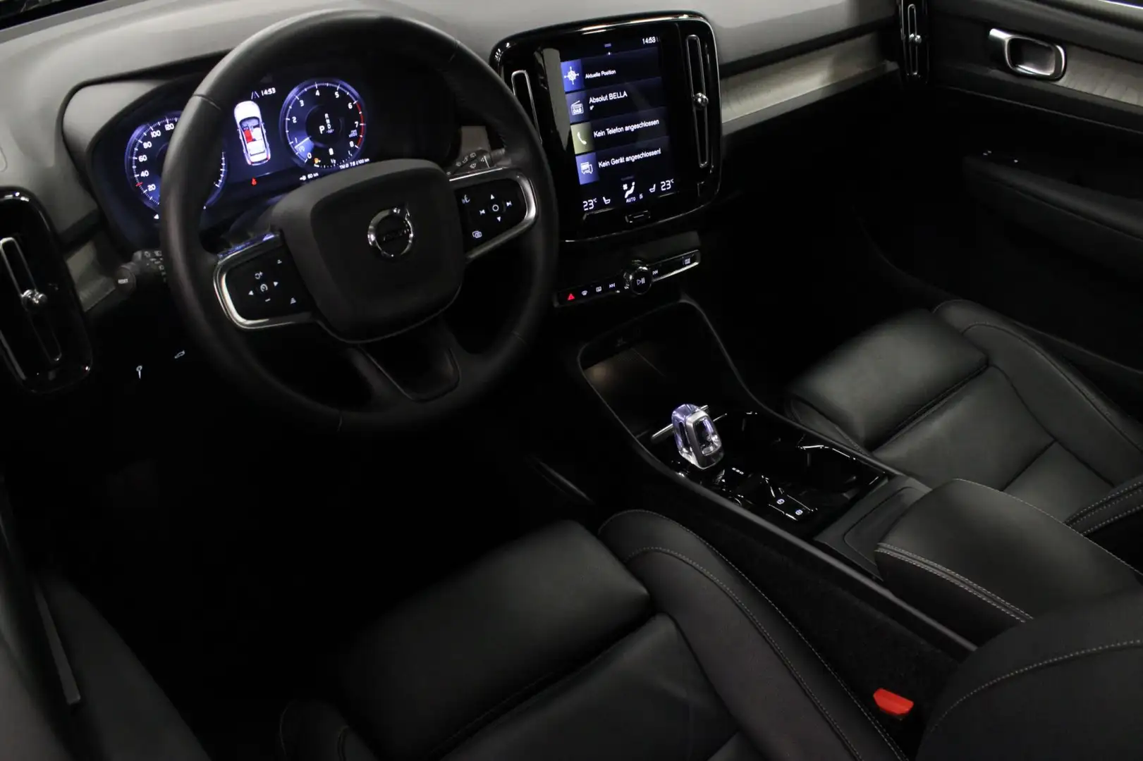 Volvo XC40 2.0 B4 AWD Inscription Camera / DAB / Navi / Leder Noir - 2