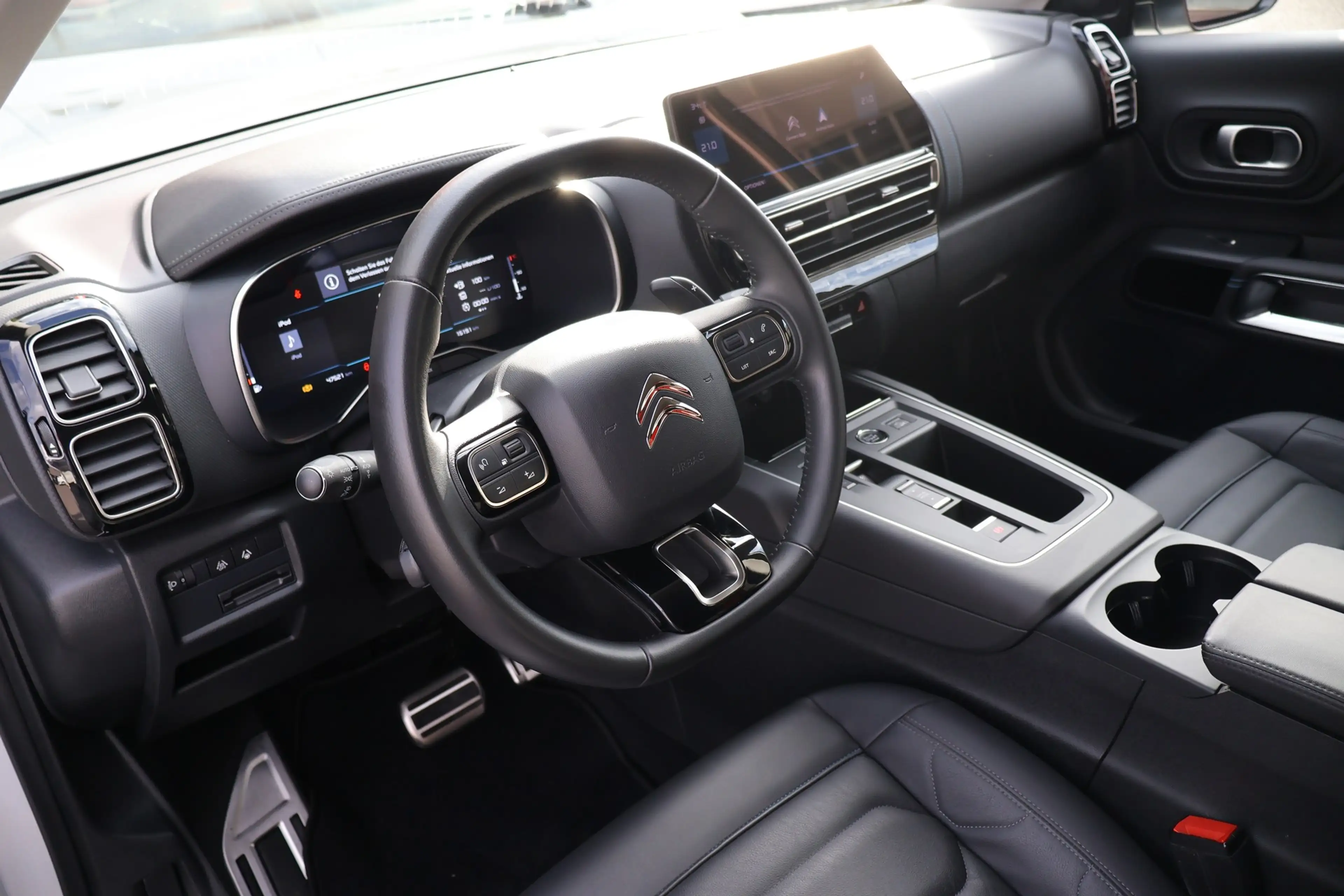 Citroen C5 Aircross 1.2 e-THP Shine Pack LED Navi ACC — photo 8