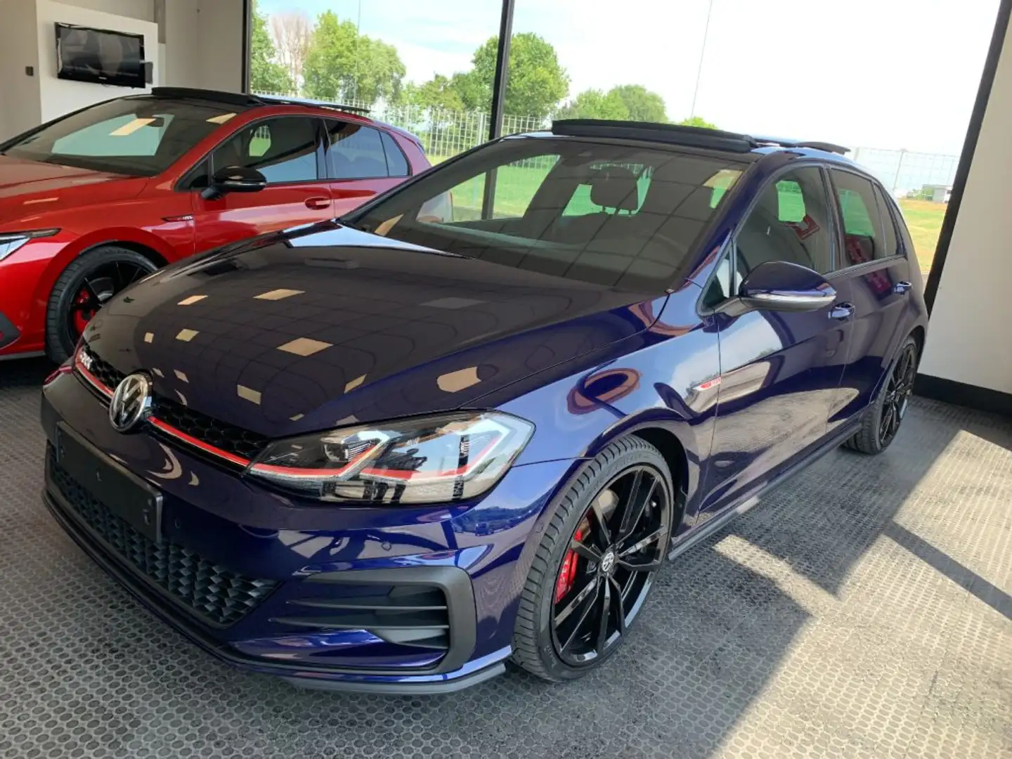 Volkswagen Golf GTI 7.5 2.0 DSG 245CV Tetto 19" Navi Telec. Grey - 2