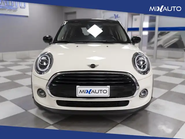Mini Hatch view 2