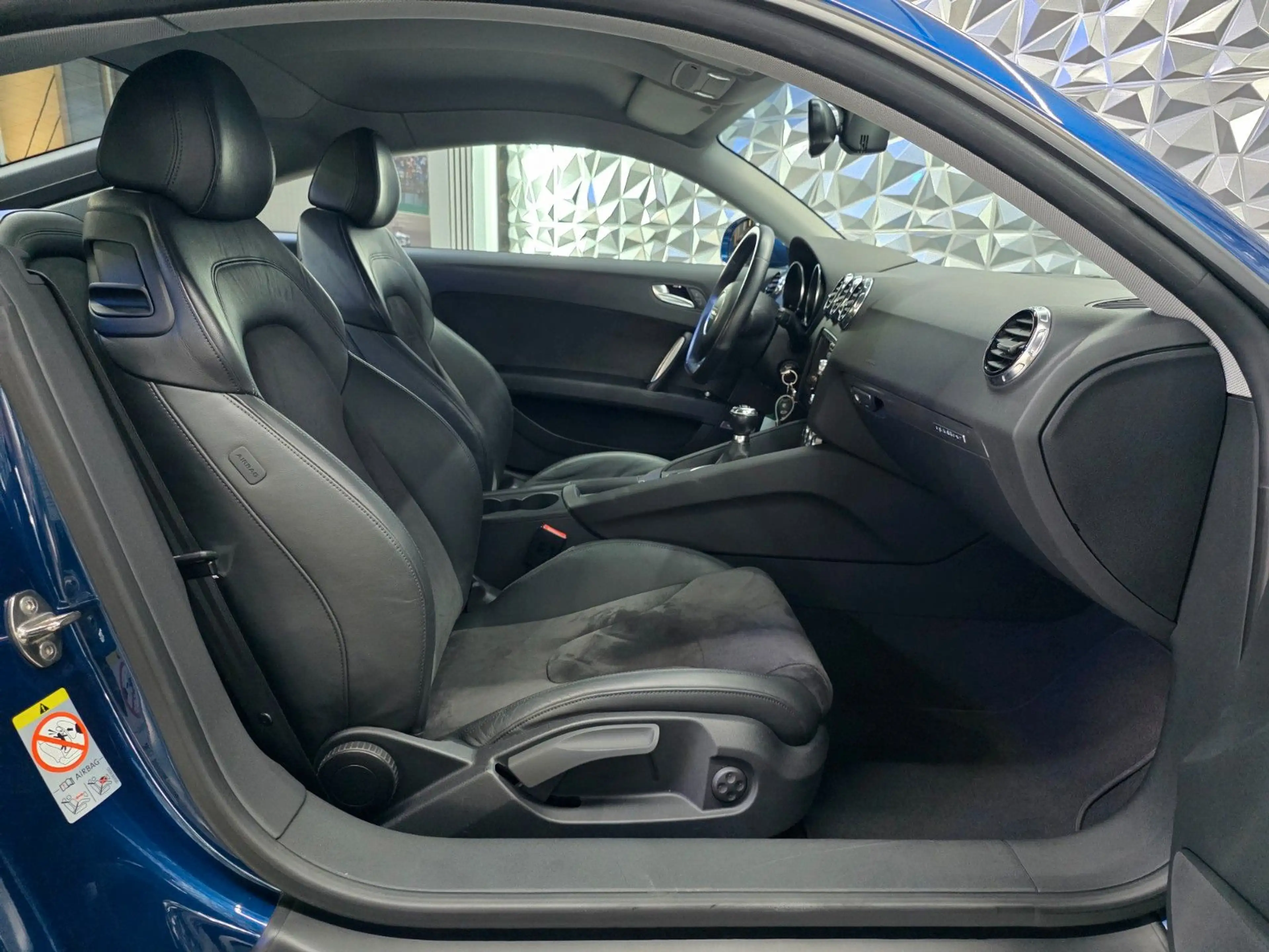 Audi TT Coupe/Roadster 2.0 TDI Coupe quattro S-Line — photo 11