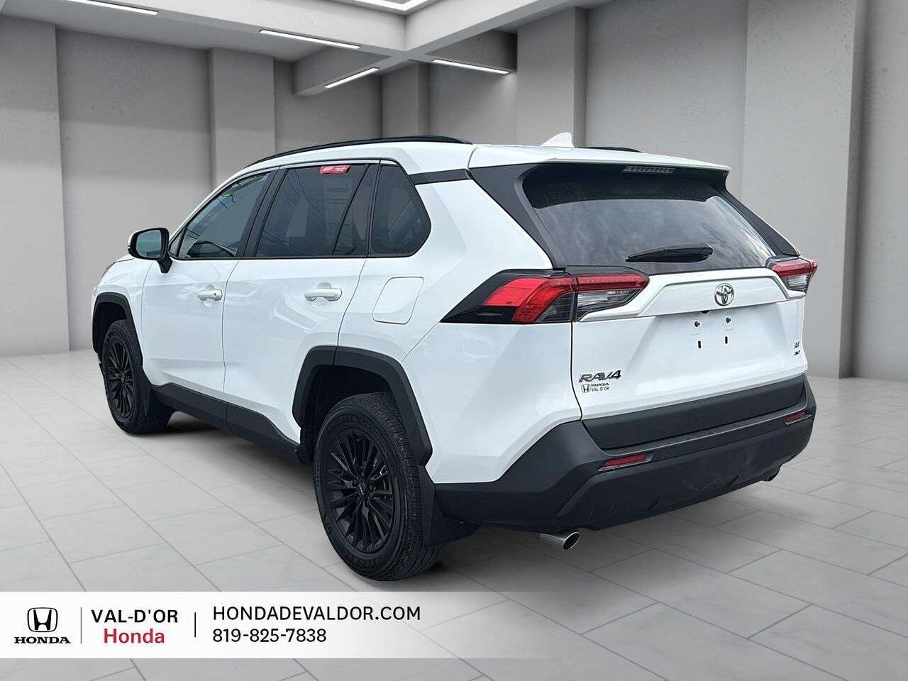 2021 Toyota RAV4 LE AWD BAS KM — снимка 1