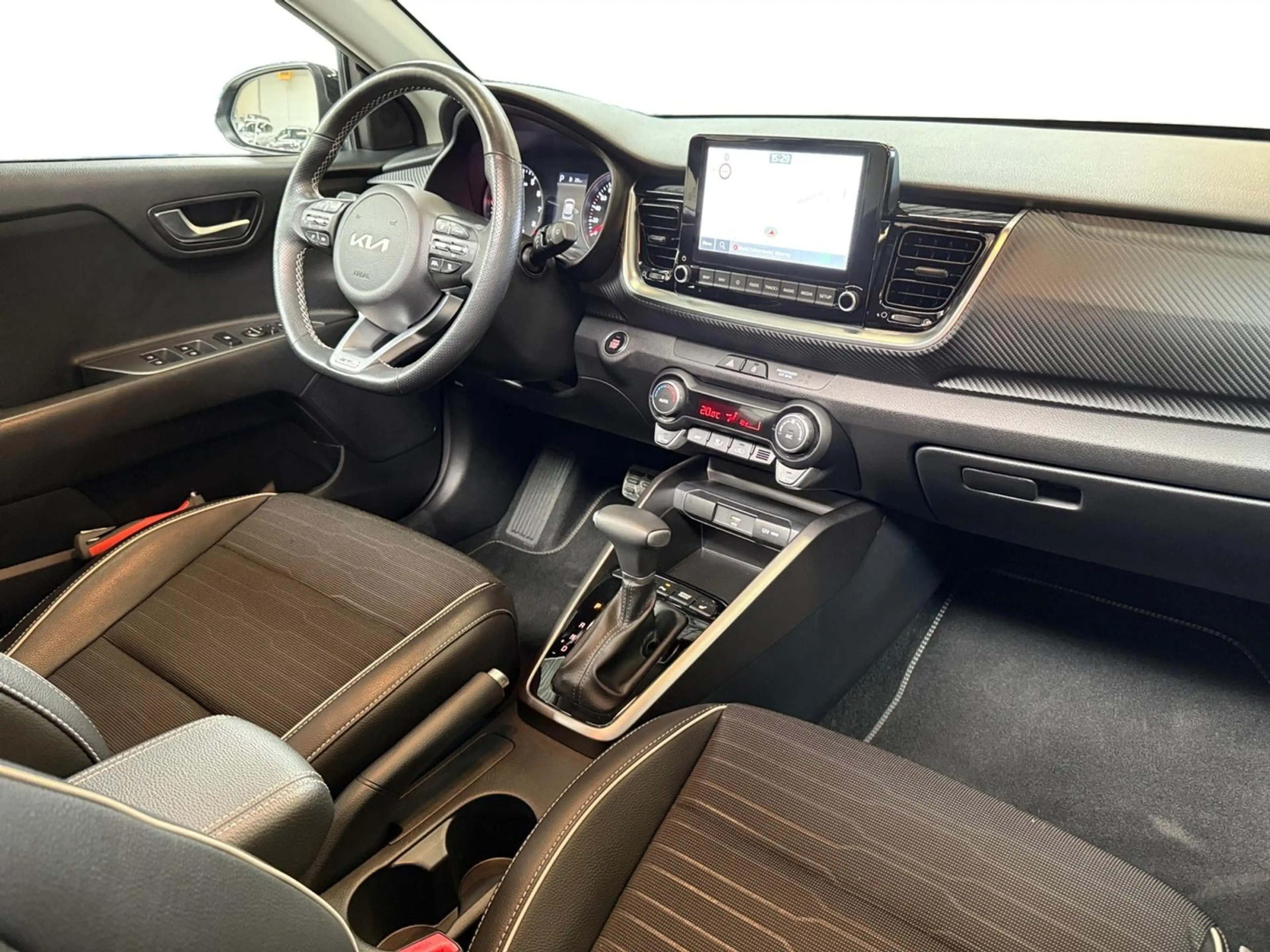 Kia Stonic 1.0 T-GDi MHEV GT-PlusLine I Automaat I Schuifdak — photo 3