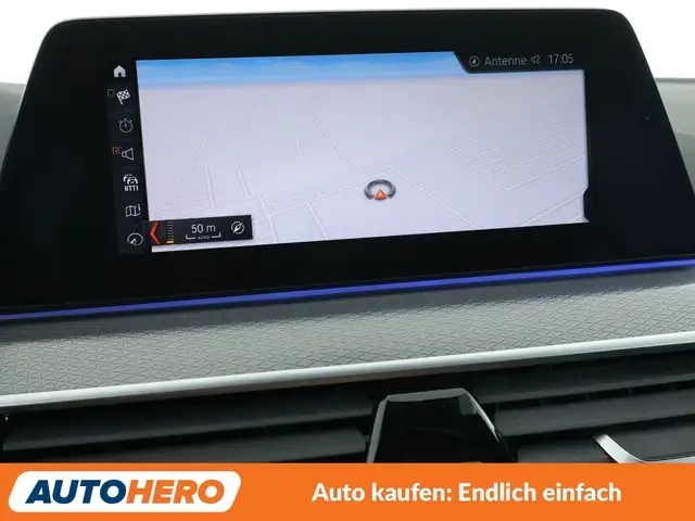 BMW 5 Series view 22
