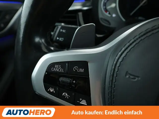 BMW 5 Series view 28