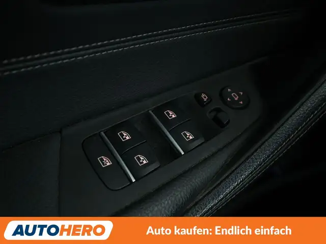 BMW 5 Series view 29