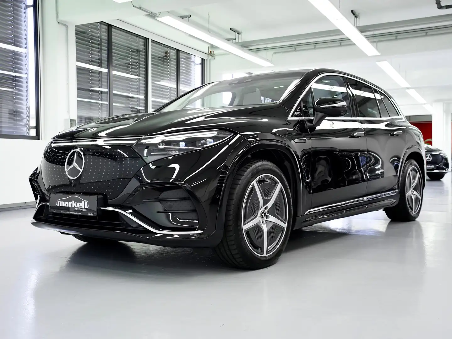 Mercedes-Benz EQS SUV EQS 450 4Matic SUV !M.2025/118 kWh! AMG PREMIUM + Noir - 2