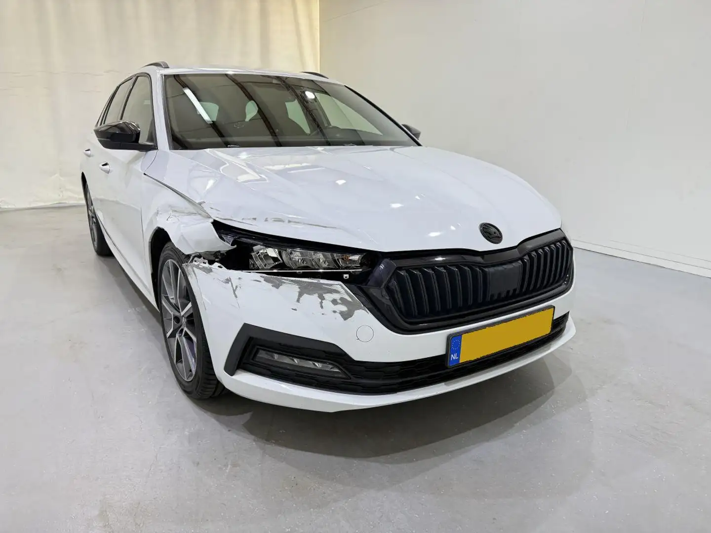 Skoda Octavia Combi 1.0 TSI MHEV Sport Aut7 Blanco - 1