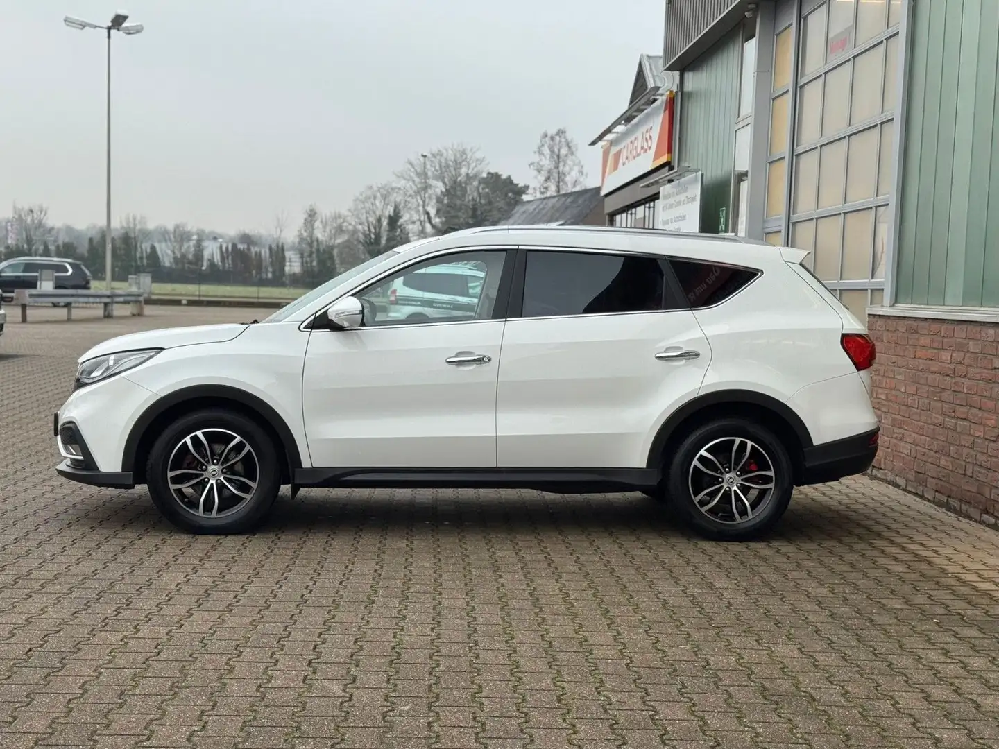 DFSK Fengon 580 Automatik 7-Sitze Pano 360° Kamera Weiß - 2