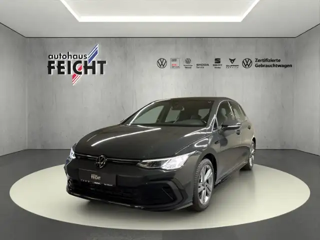 Volkswagen Golf VIII 1.5 eTSI R-Line+LED+KEYLESS+AMBI