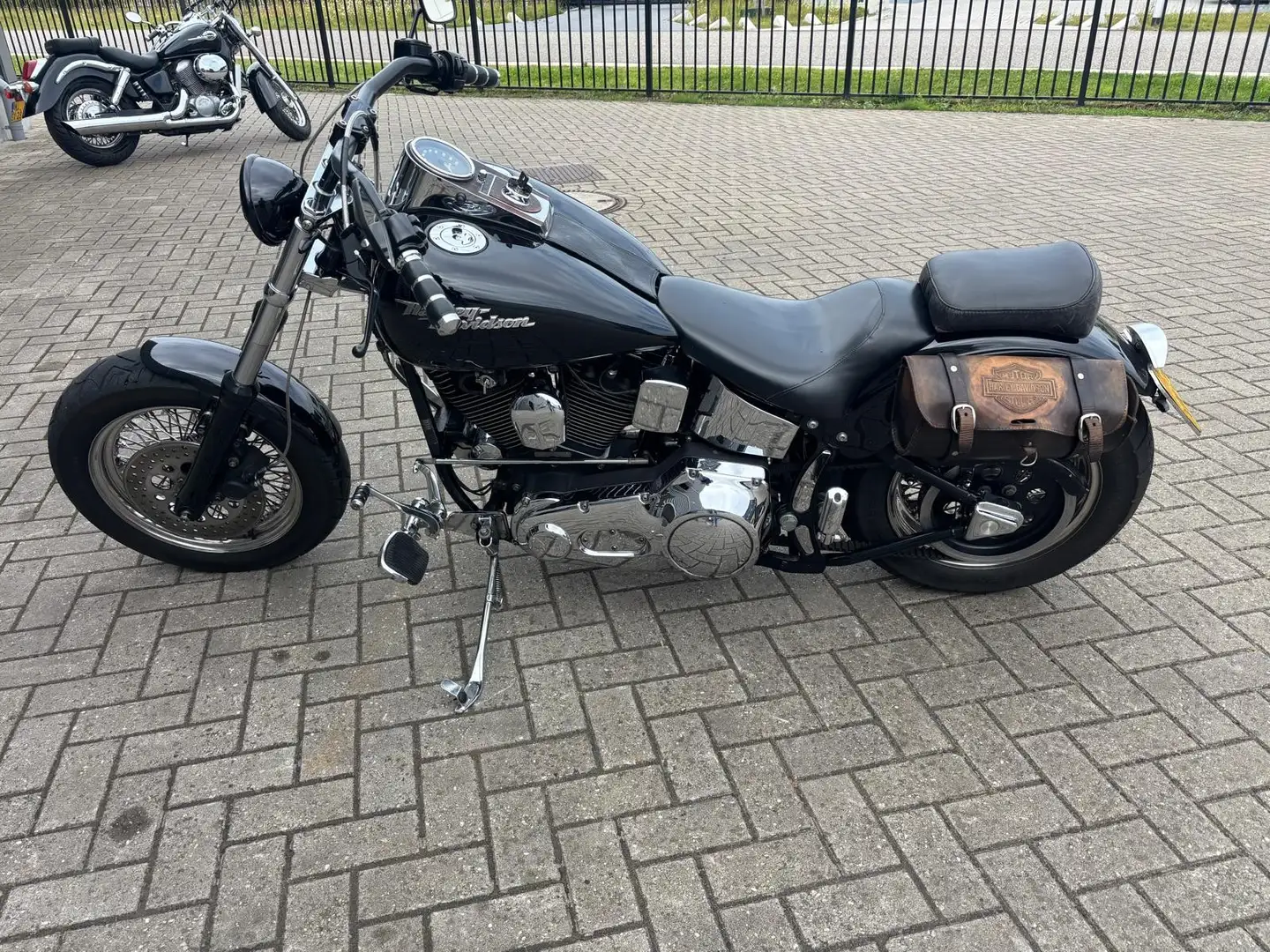 Harley-Davidson Softail FXSTC Custom 1340 Zwart - 2
