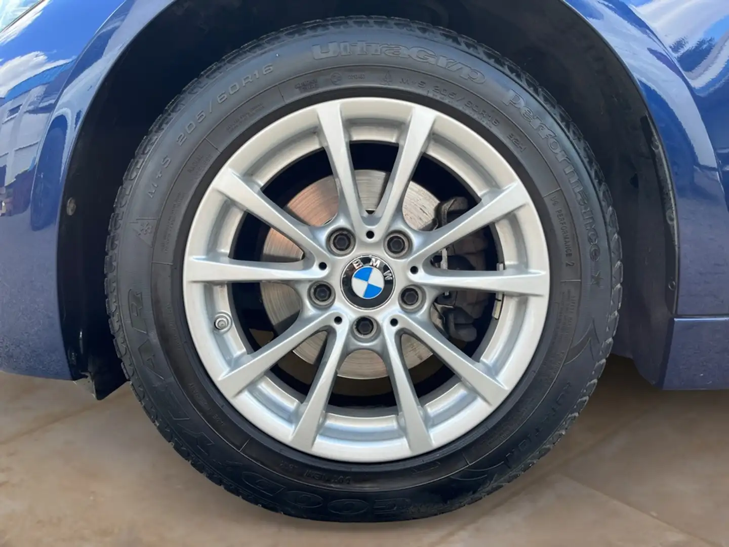 BMW 318 i Touring + 1.HAND + GARANTIE Blauw - 2