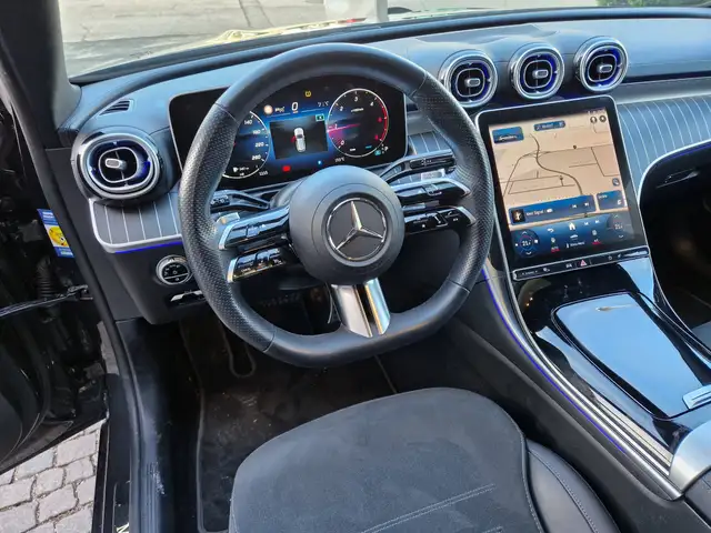 Mercedes-Benz C-Class view 9
