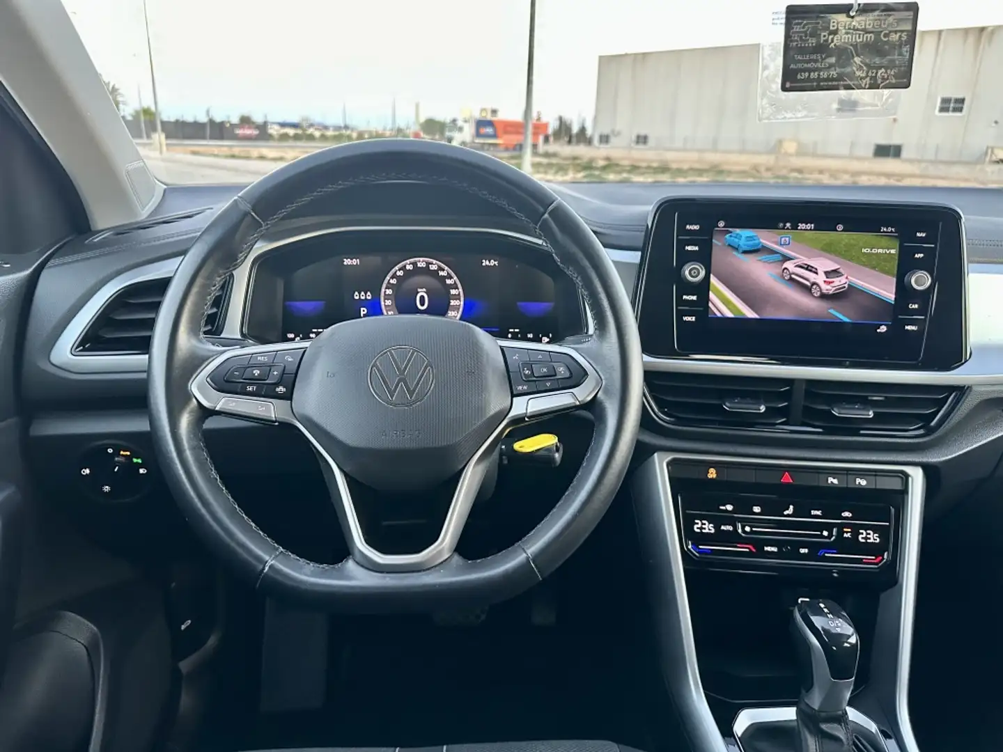 Volkswagen T-Roc 1.5 TSI Life DSG7 Gris - 2