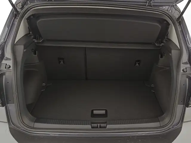 Volkswagen T-Cross view 7