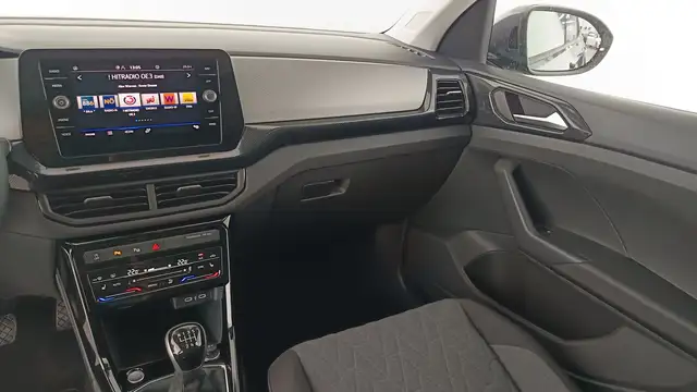 Volkswagen T-Cross view 10