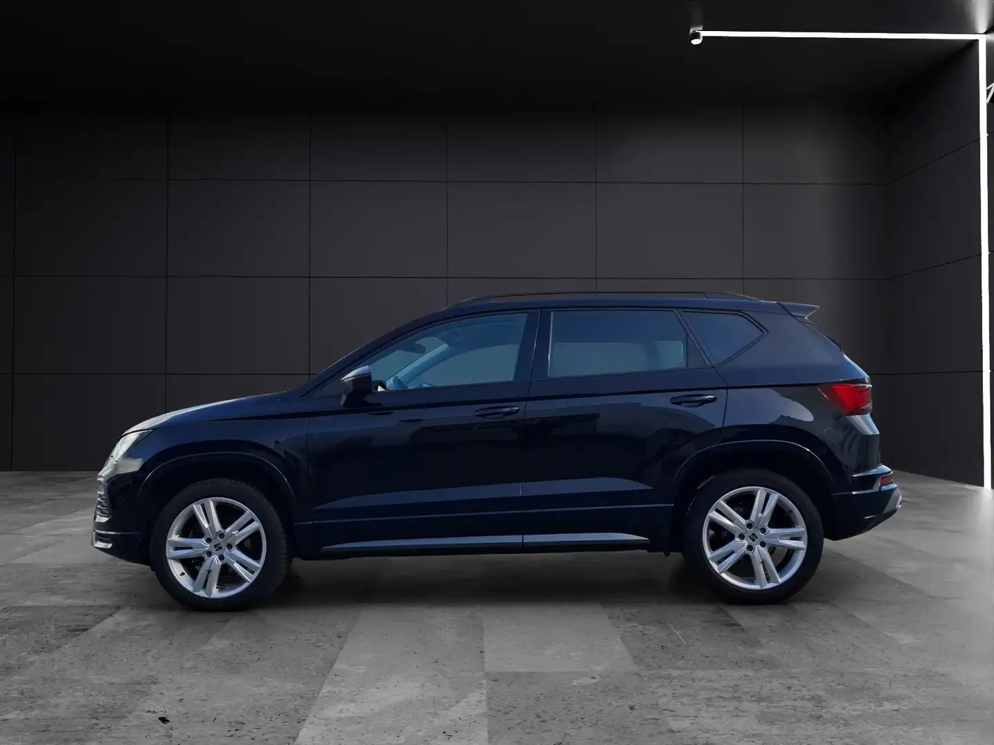 SEAT Ateca TDI FR-Line DSG LED Navi ACC RFK SH 18" Schwarz - 2