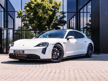Taycan GTS Sport Turismo 93.4 kWh - Pano - ACC - PASM - PLSD - BOSE - Warmtepomp - Matrix LED - 21" RS Spyder