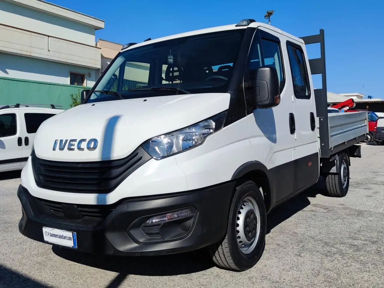 Iveco Daily 2023 — фото 6