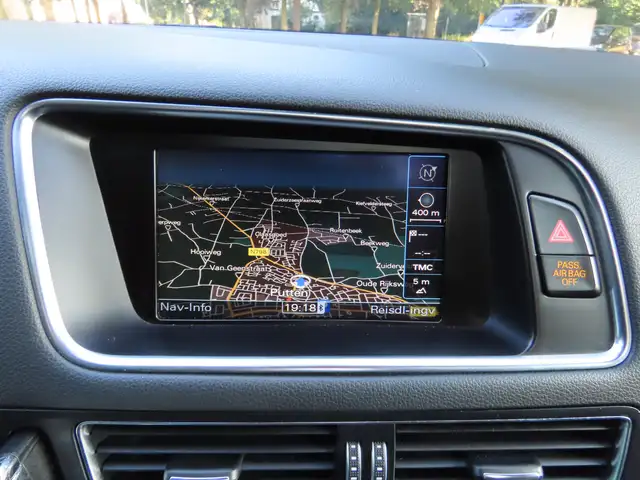 Audi Q5 view 14