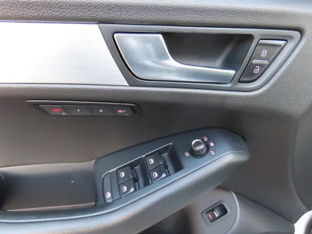 Audi Q5 view 29
