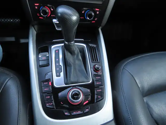 Audi Q5 view 15