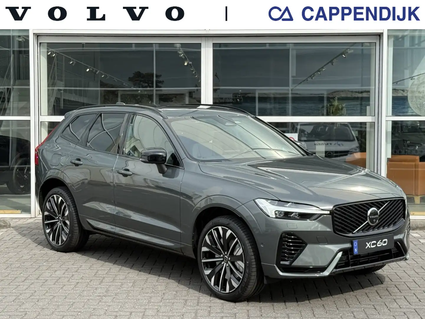 Volvo XC60 T6 AWD GT Ultra Dark Groen - 1
