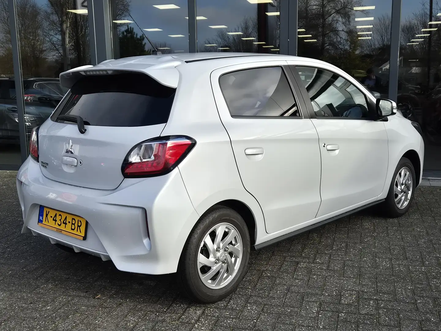 Mitsubishi Space Star 1.2 Nova | Navigatie | AppleCarplay/AndroidAuto | Wit - 2