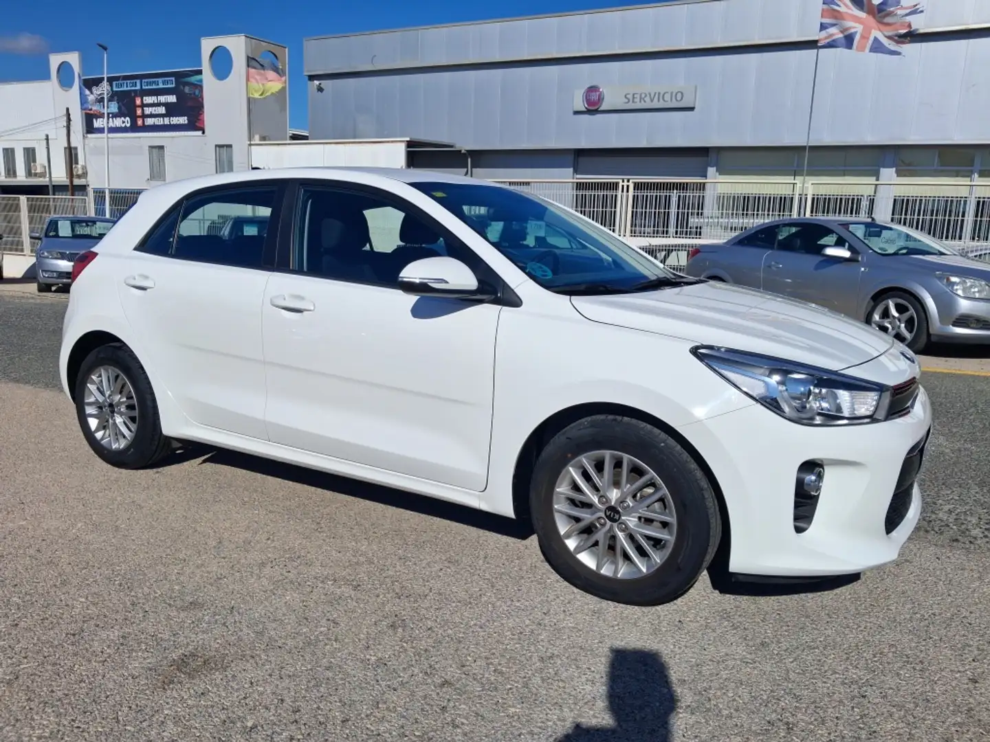 Kia Rio 1.2 CVVT Eco-Dynamics Tech Blanco - 1