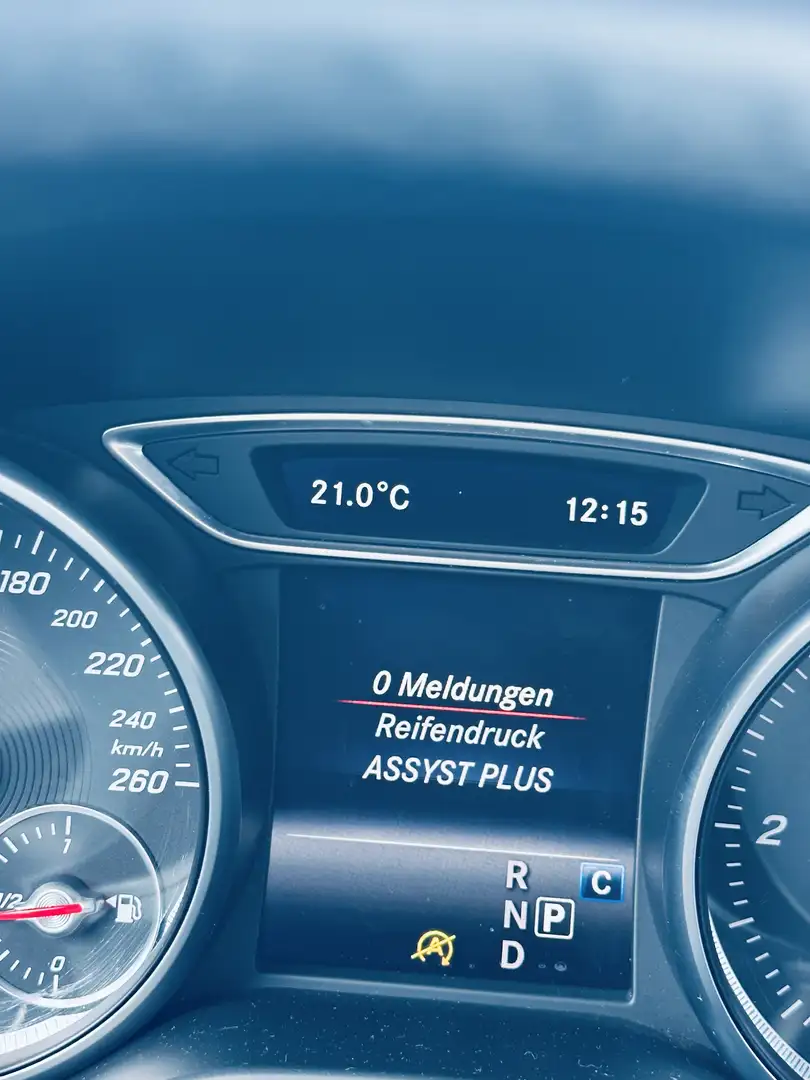 Mercedes-Benz CLA 200 CLA 200 CDI / d Shooting Brake Schiebedach Schwarz - 2