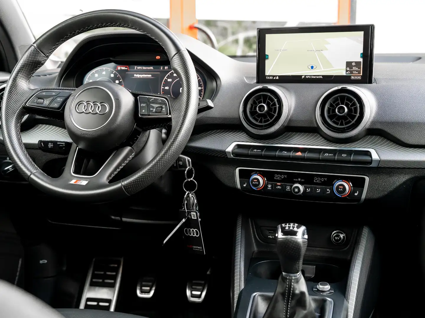 Audi Q2 35 TFSI S-Line Edition | Virtual Cockpit | Stoelve Zwart - 2