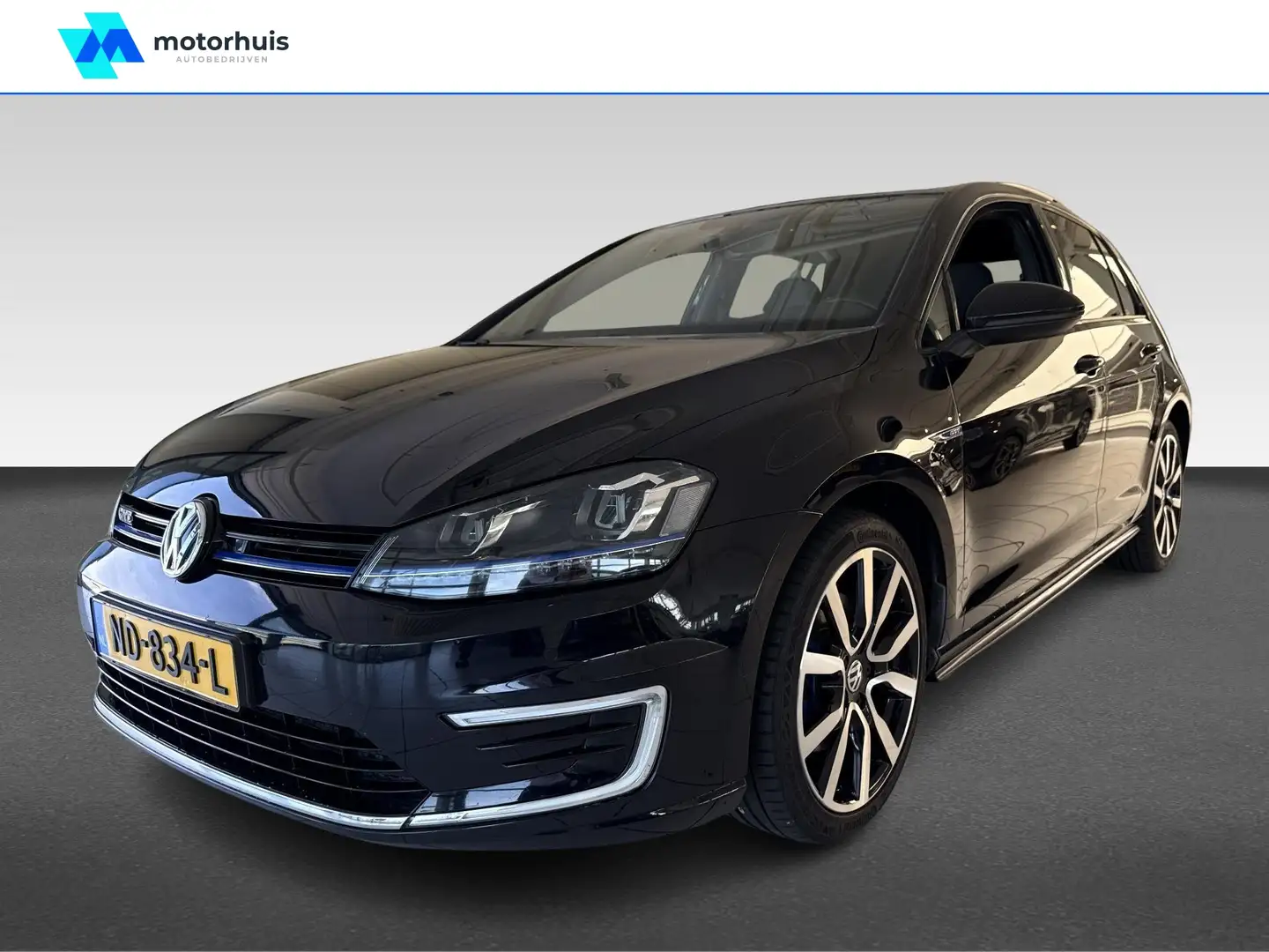 Volkswagen Golf 1.4 TSI PHEV 204pk 5D DSG GTE Connected Series Zwart - 1