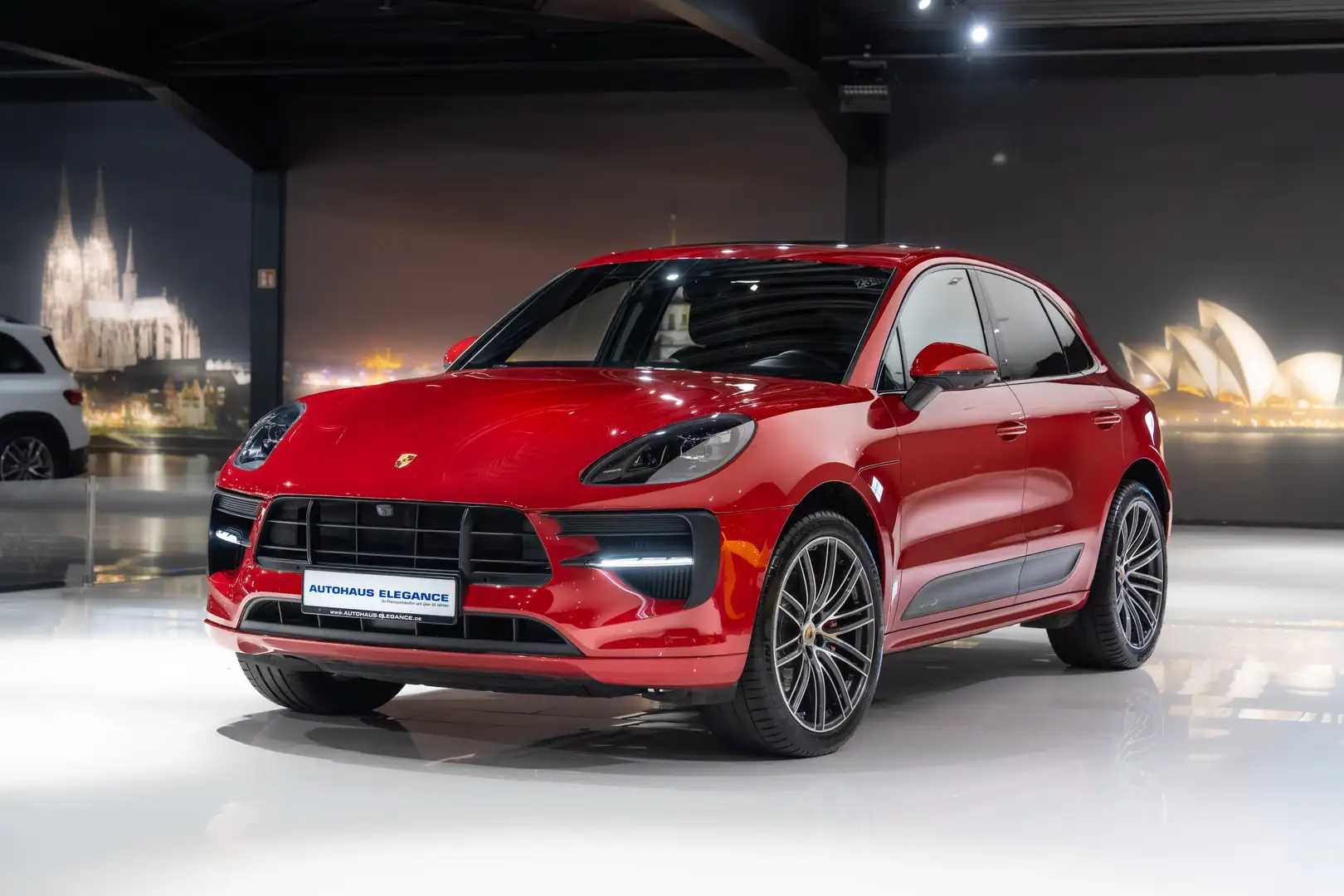 Porsche Macan GTS*SPORT-CHRONO*BOSE*360°*LUFT*PANO* Rot - 1