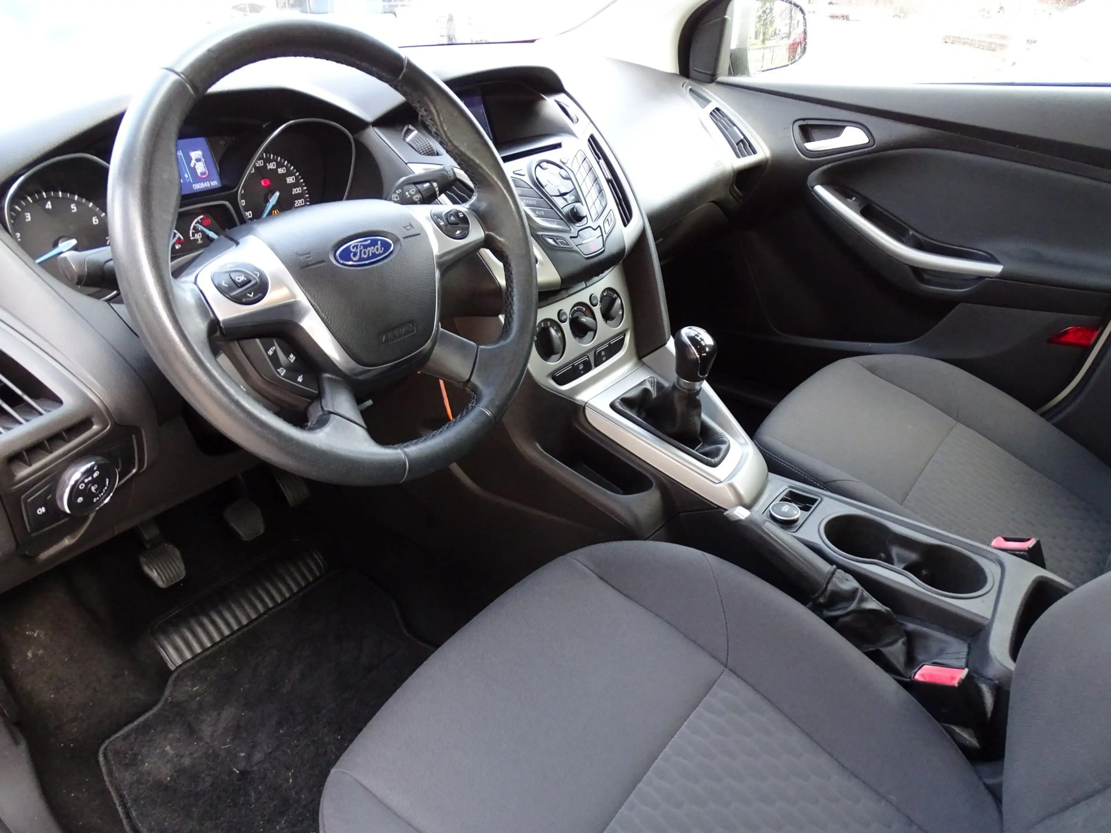 Ford Focus 1.0 EcoBoost Edition|Top onderhouden|Cruise|Netjes — photo 4
