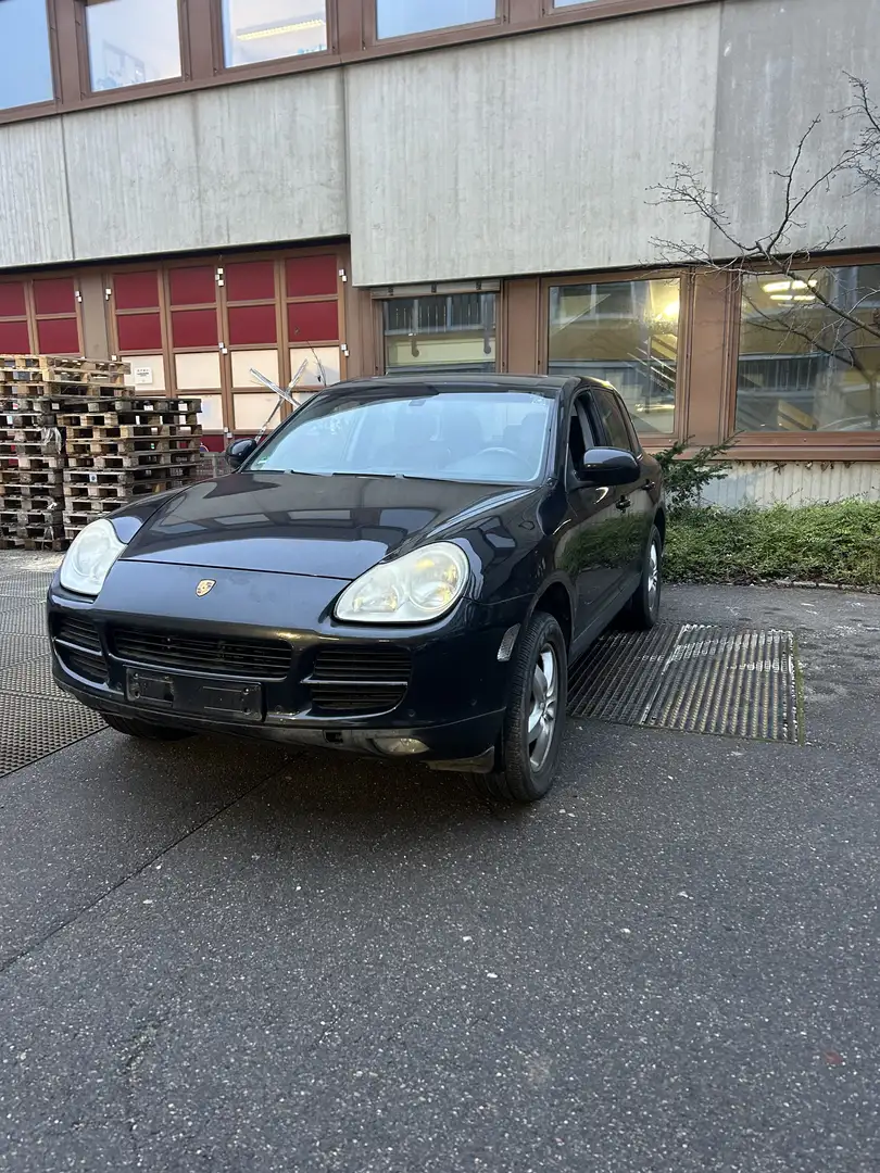 Porsche Cayenne Basis Schwarz - 1