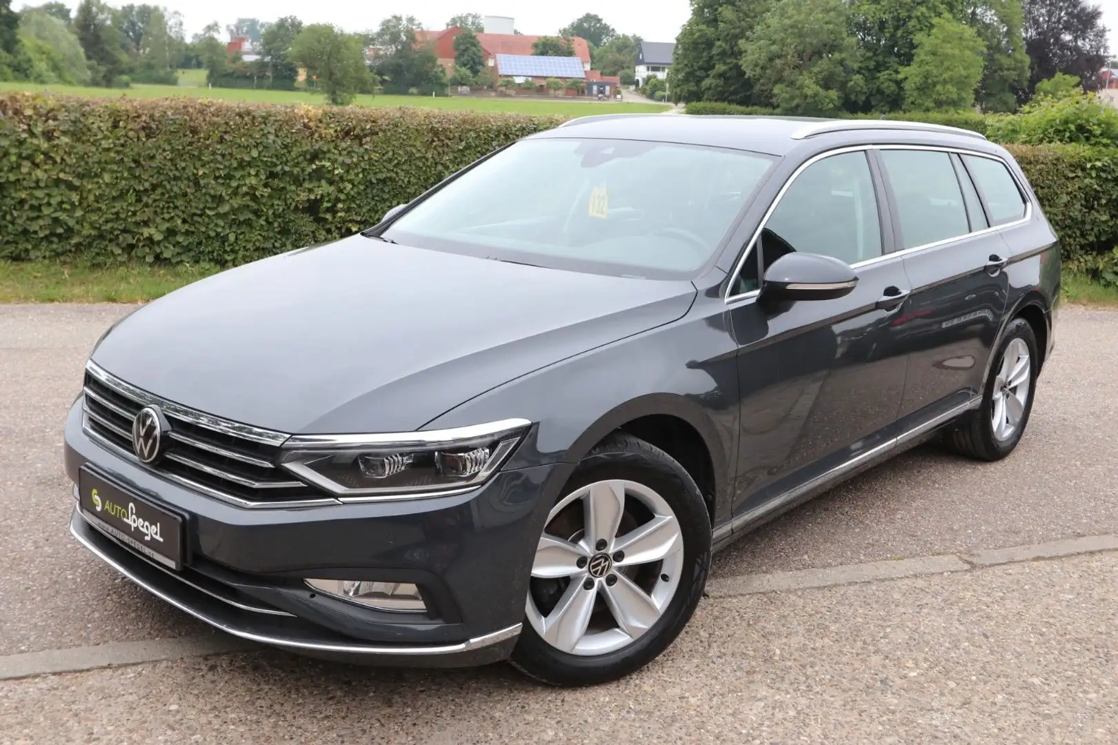 Volkswagen Passat Variant Elegance Matrix Navi Kamera ACC Gris - 1