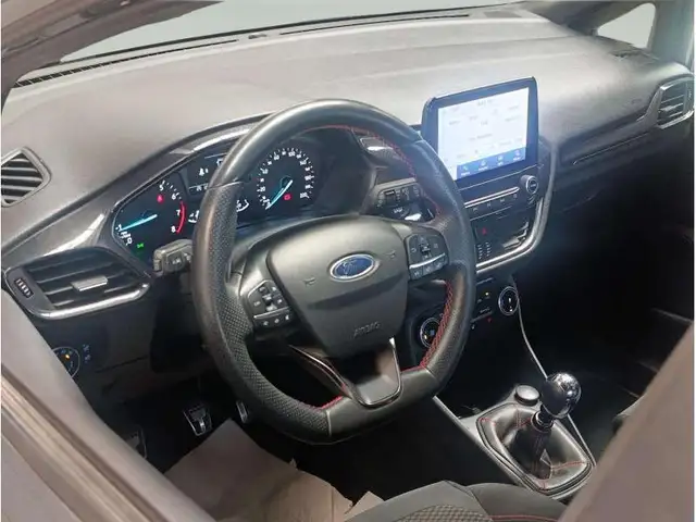 Ford Fiesta view 13