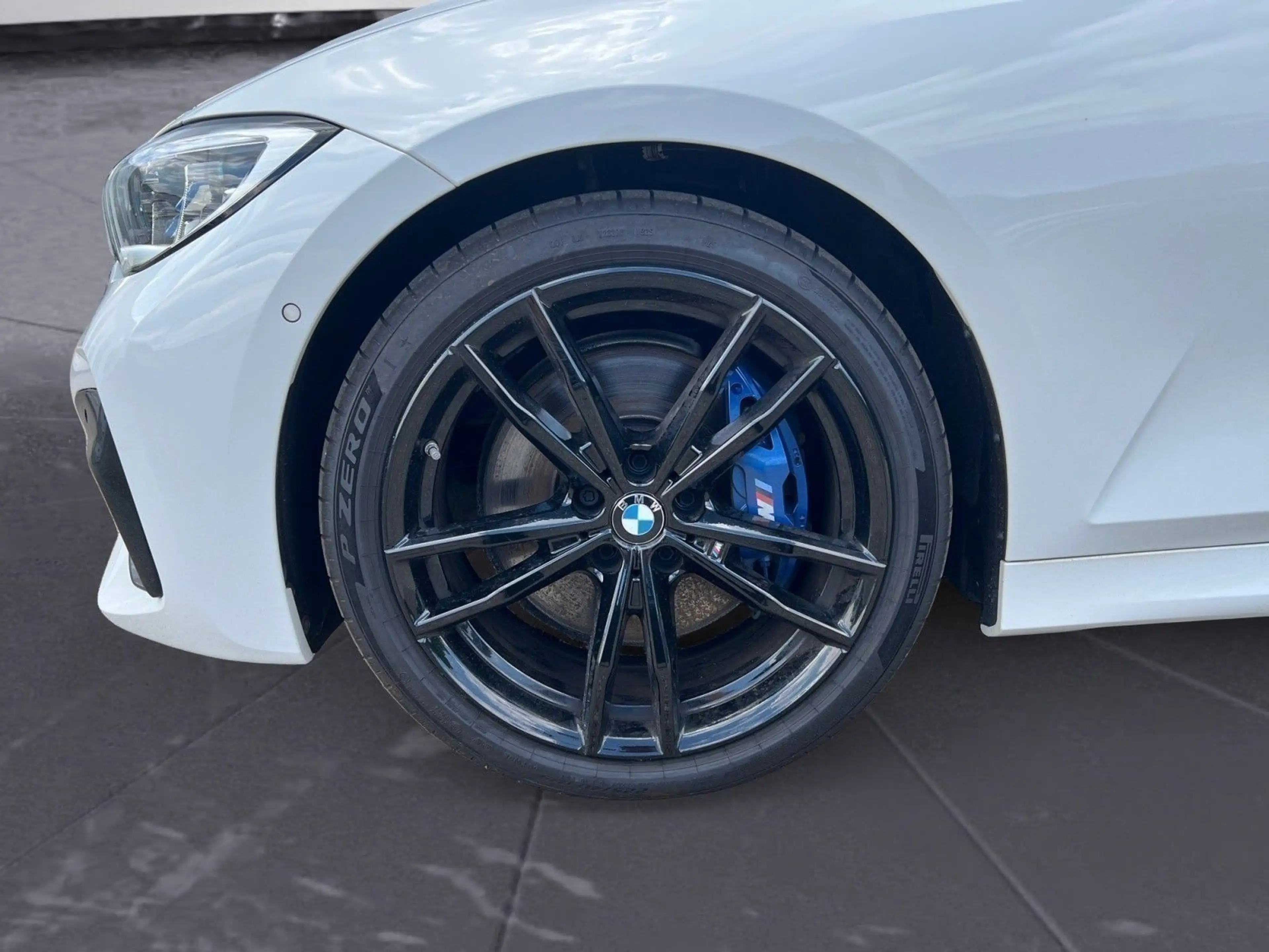 BMW 330 d xDrive Touring M Sport Auto. Aktive Geschw. — photo 8
