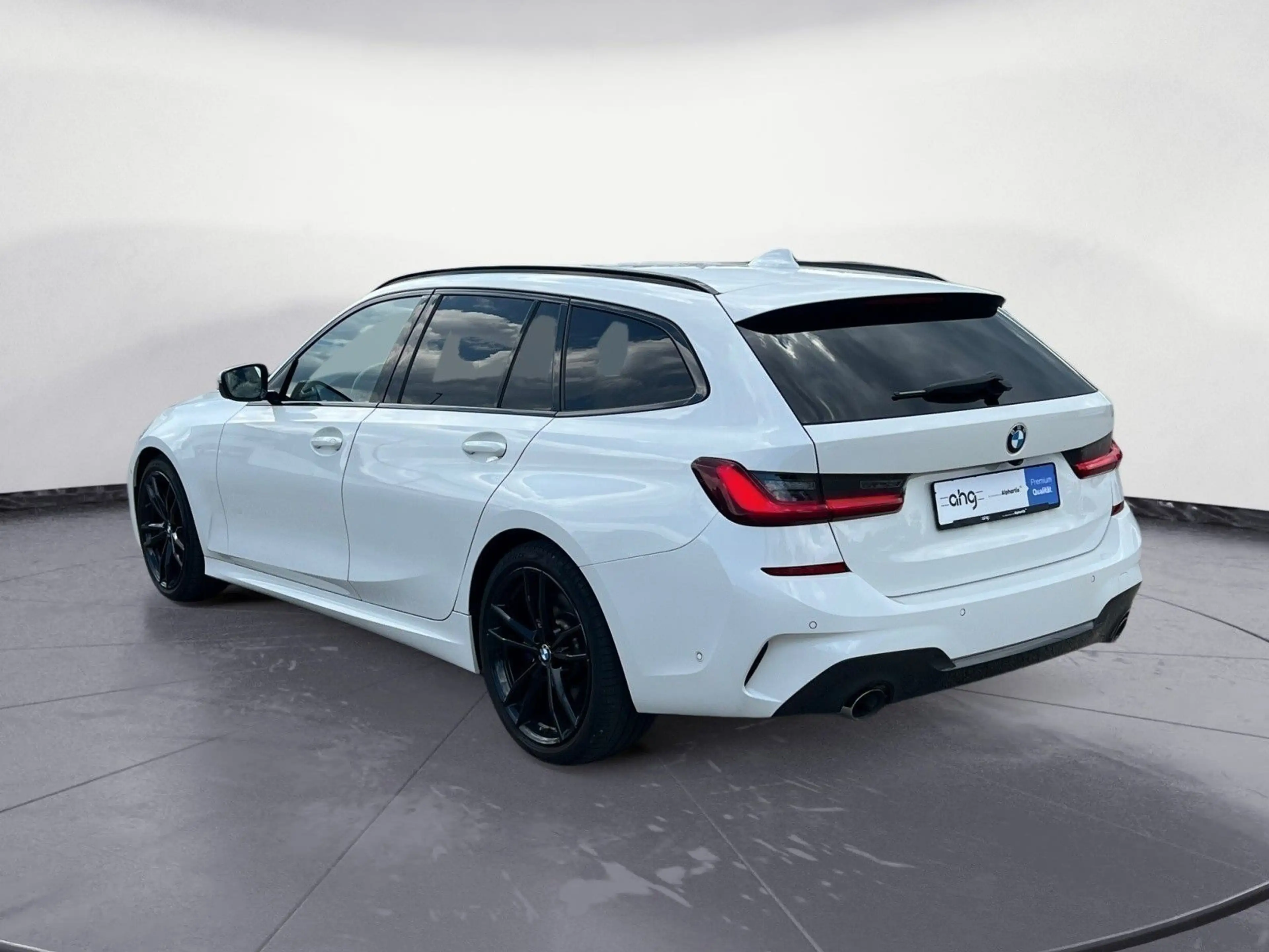 BMW 330 d xDrive Touring M Sport Auto. Aktive Geschw. — photo 5