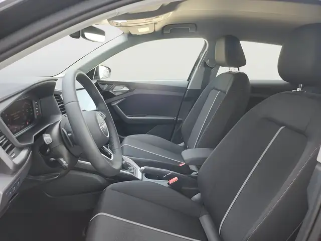 Audi A1 view 8