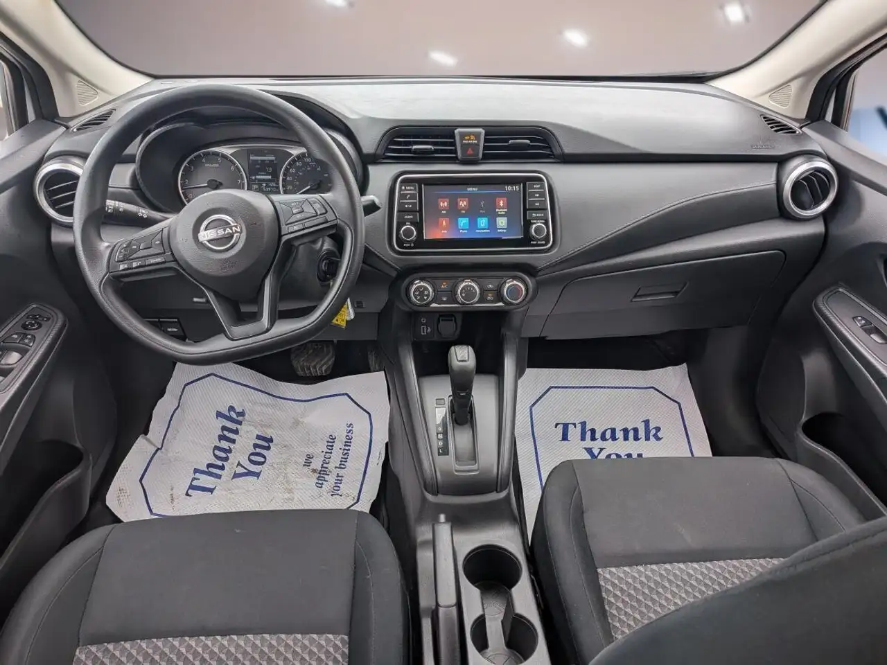 Nissan Versa fotografie Nissan Versa