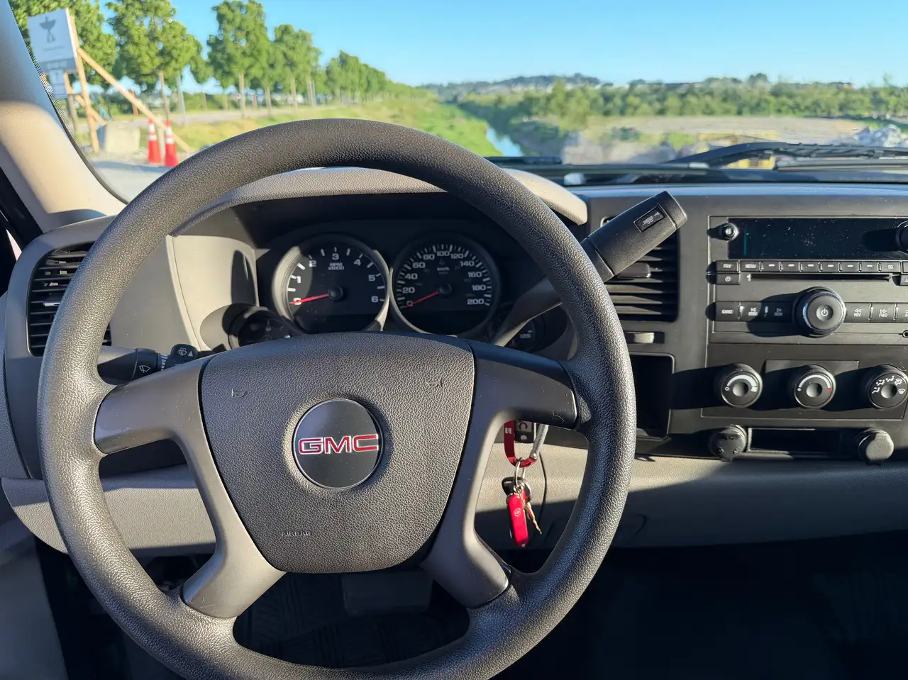 GMC Sierra 1500 снимка GMC Sierra 1500