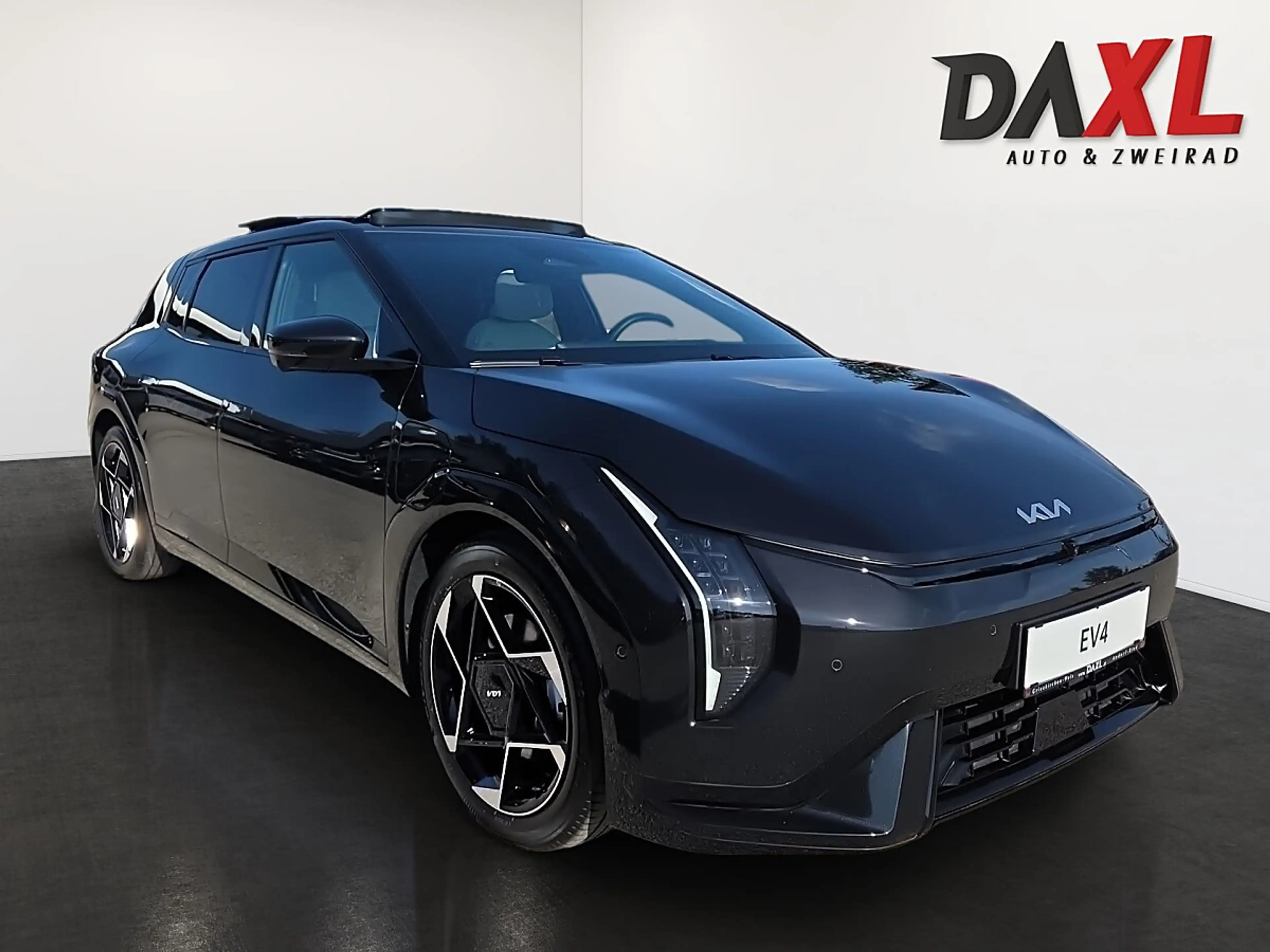 Kia EV4 HB FWD 81,4kWh GT-Line — photo 3