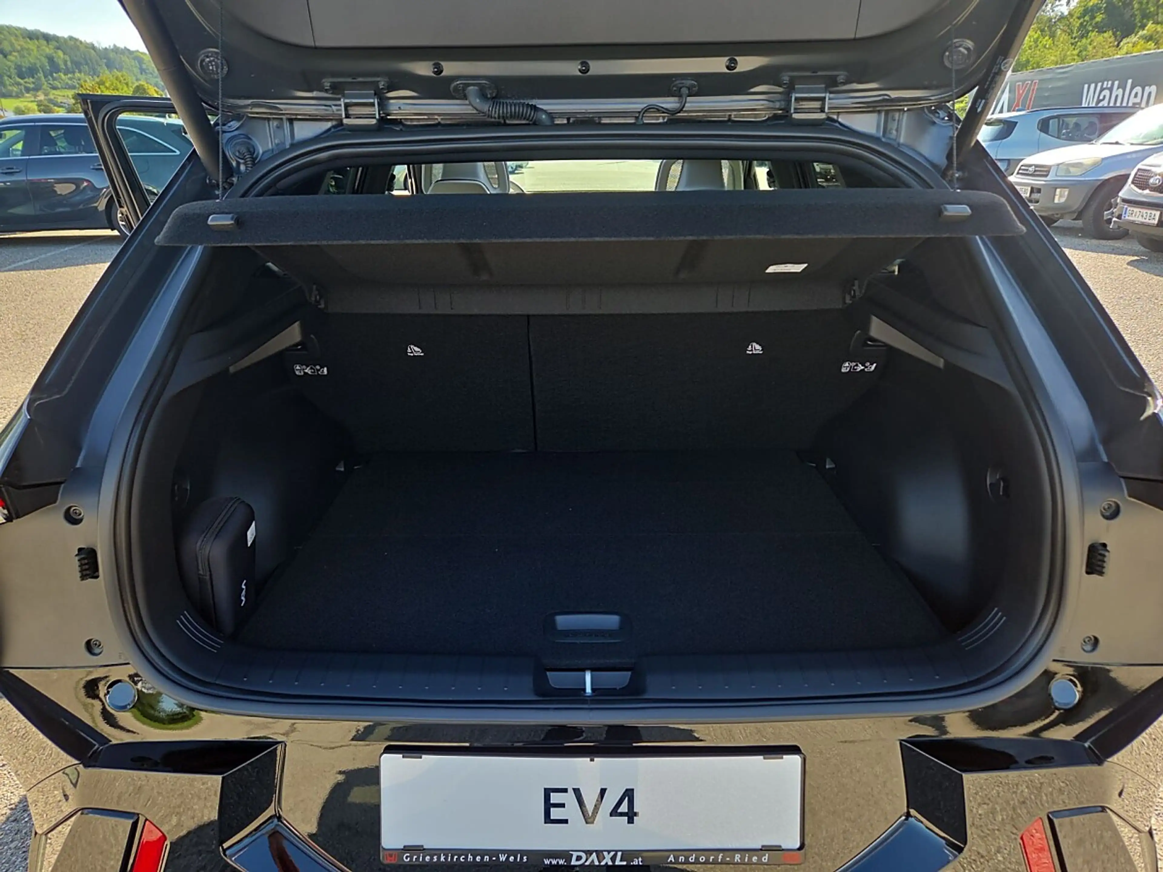 Kia EV4 HB FWD 81,4kWh GT-Line — photo 10