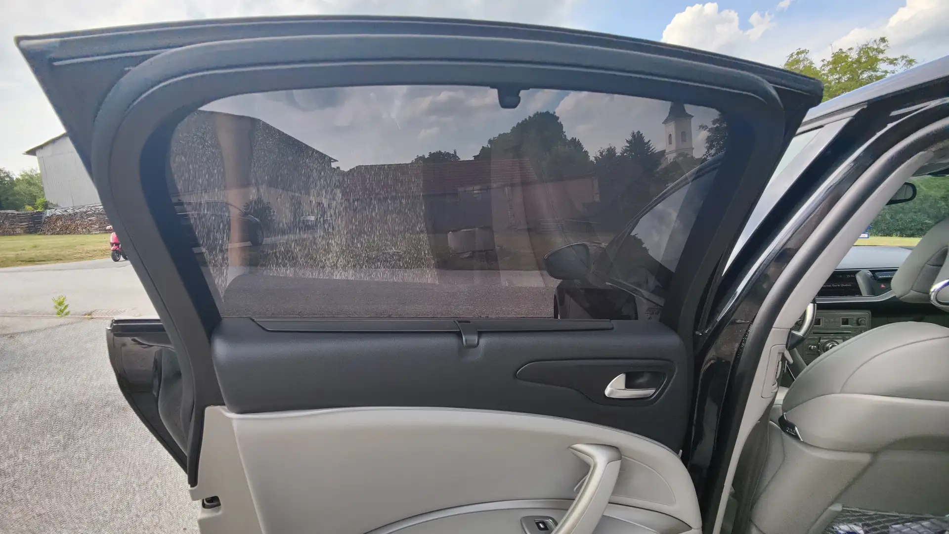 Citroen C5 3.0 HDI Biturbo Exclusive Plus Limousine Schwarz - 2