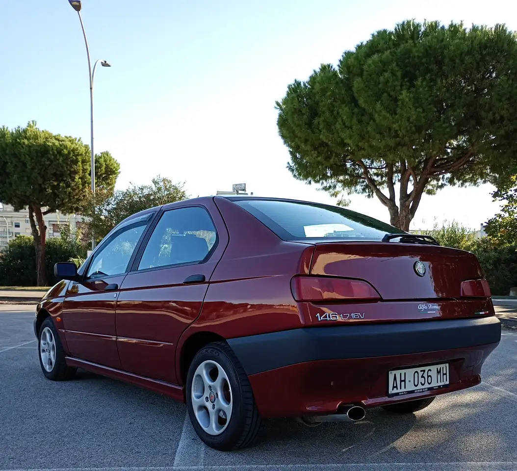Alfa Romeo 146 1.7 16v L, foto 2